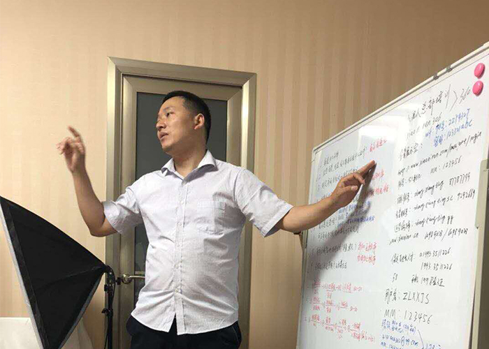 喜訊，保定瞻領.聚品惠商城與小泥人達成深入合作開啟微信電商新時代5.jpg
