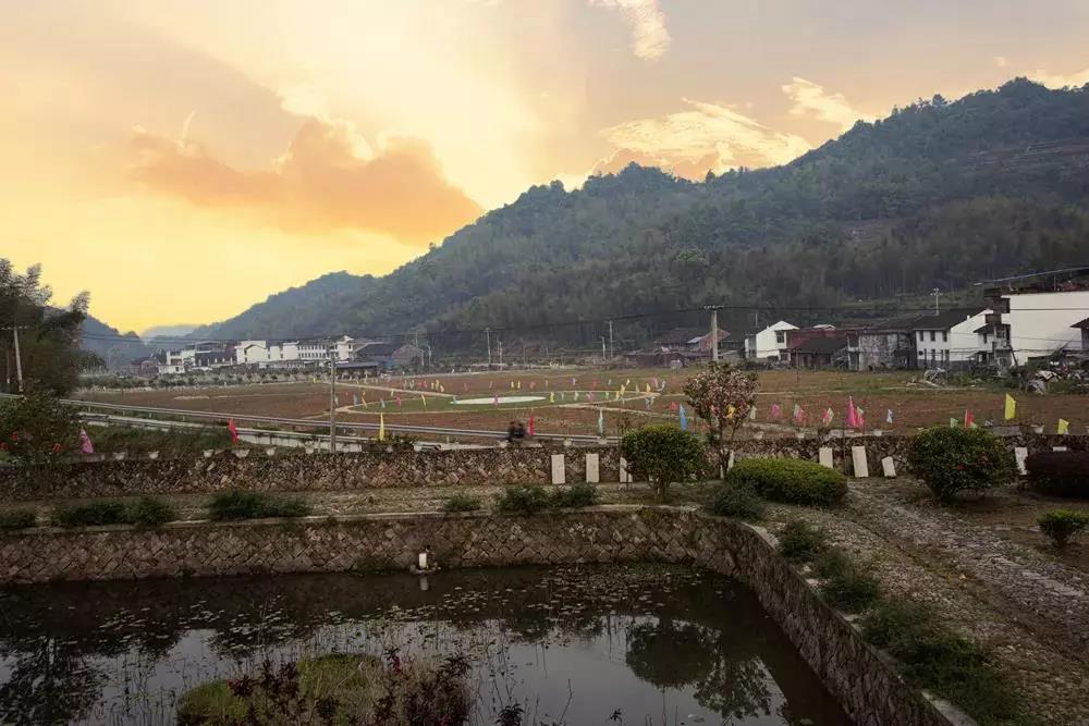 1598868266880376.jpg 微信公眾號限時16.8元暢游福建翠郊古民居,比南潯古樸,比烏鎮清凈.jpg