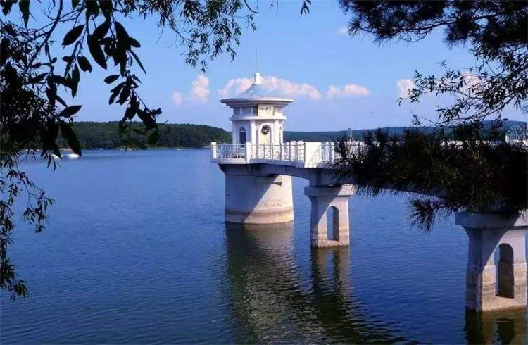 1604554583675692.jpg 長春市凈月潭景區智能導覽系統上線了!包括:游覽路線推薦、語音講解、手繪地圖2.jpg