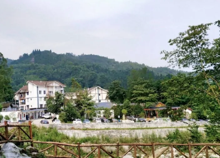 彭州小魚洞鎮(zhèn)智慧電子導(dǎo)覽上線，更多功能免費體驗.png