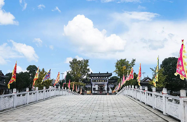 1661395045286875.jpg 湖北無量臺風景區智慧導覽導游系統制作公司.jpg