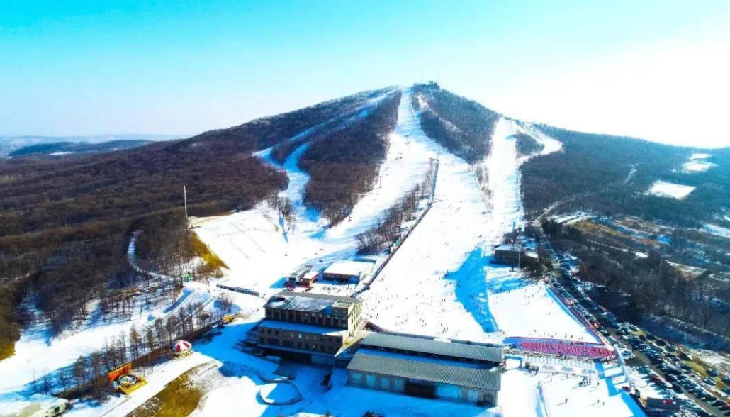 1697096839991244.jpg 吉林廟香山滑雪場票務管理系統方案.jpg