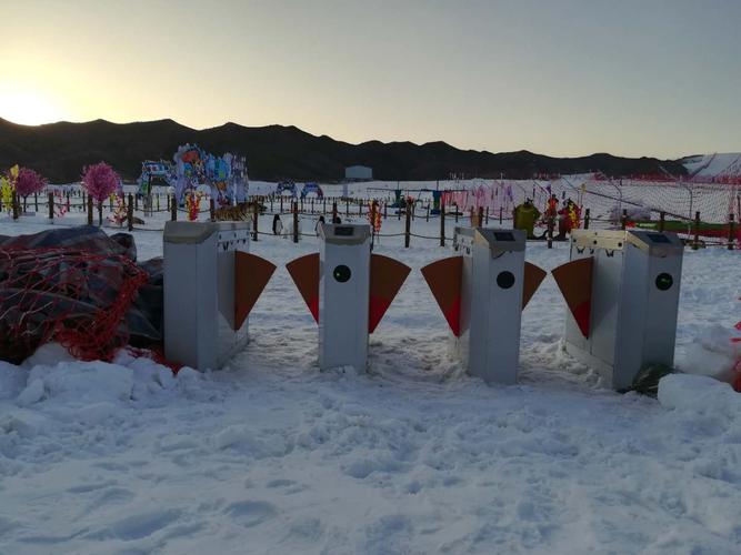 1697798757184249.jpeg 河北邯鄲市戲雪樂園檢票閘機系統的優勢.jpeg