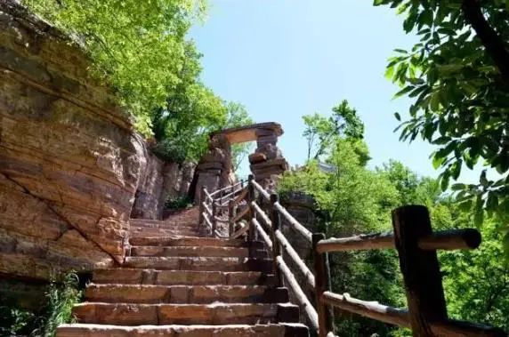 智慧景區(qū)售票渠道的多元化管理.jpg 智慧景區(qū)售票渠道的多元化管理.jpg