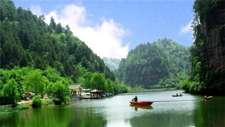 游船租賃微信小程序票務(wù)系統(tǒng)應(yīng)用的影響與前景.jpg