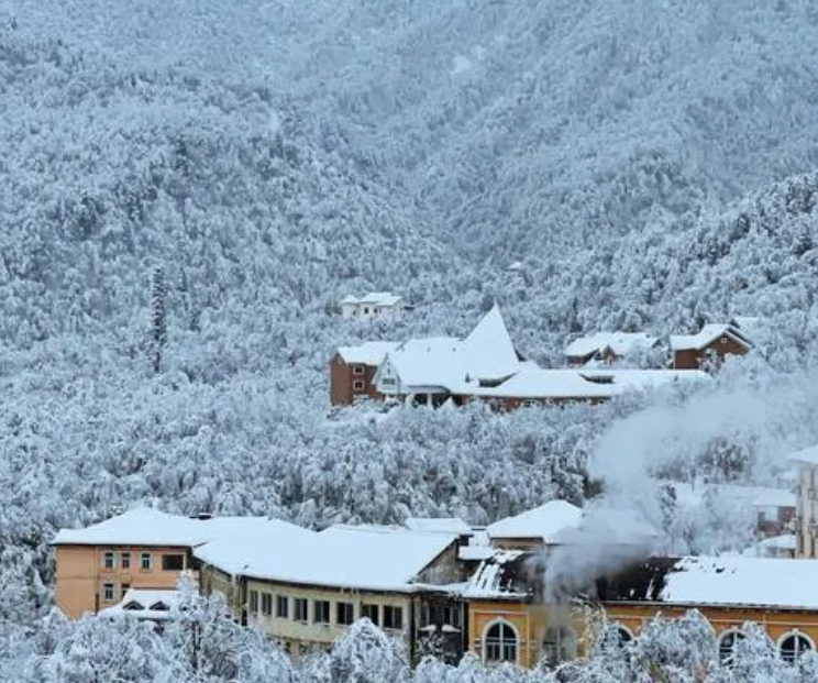四川成都西嶺雪山景區(qū)綜合票管理系統(tǒng)多少錢(qián).png