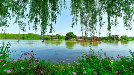 旅游高峰國慶節(jié)旅游景區(qū)票務(wù)系統(tǒng)策略.jpg