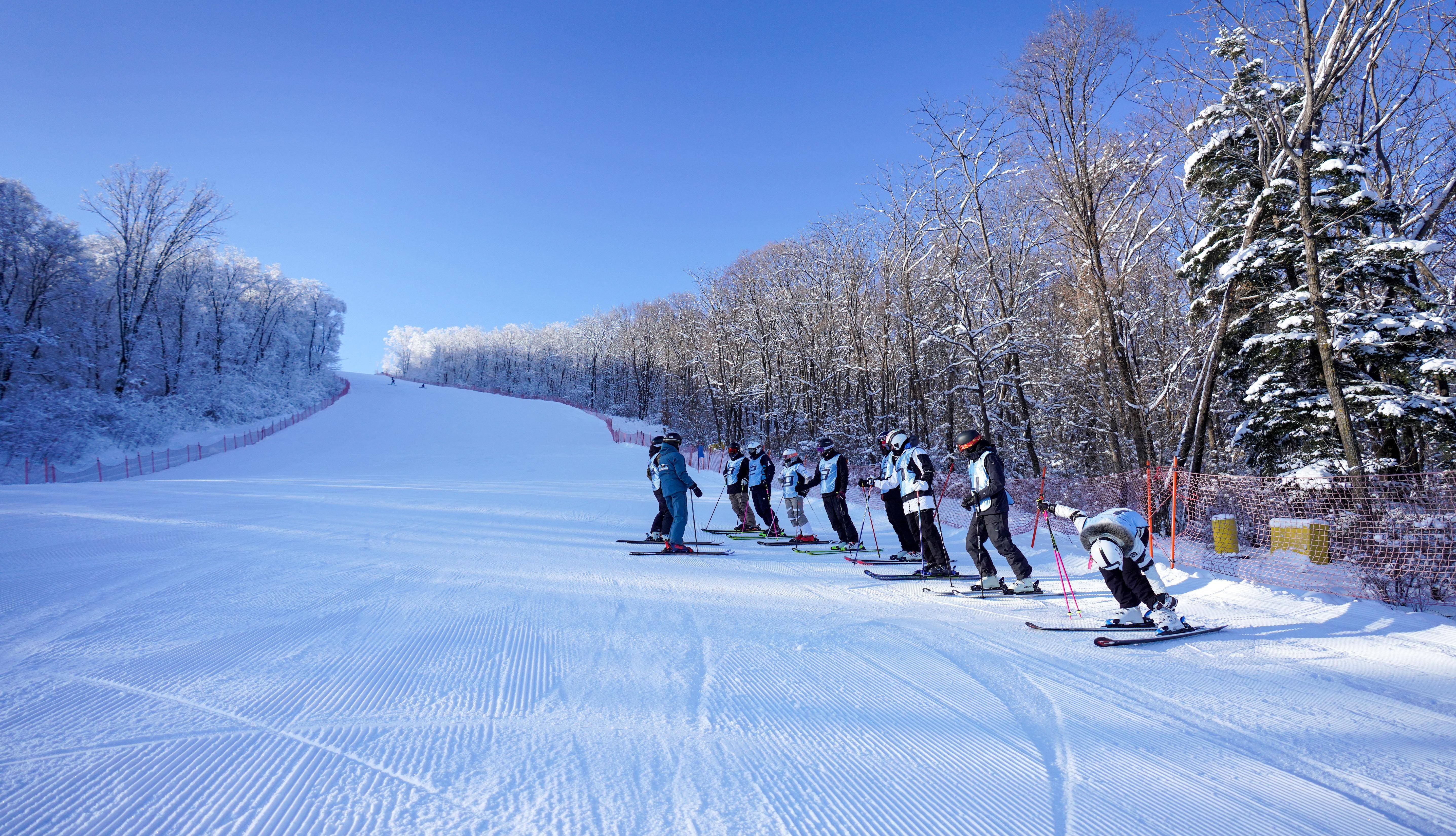 ?智慧賦能冰雪體驗：小泥人助力甘肅天祝鞘嶺滑雪場打造一體化管理系統?